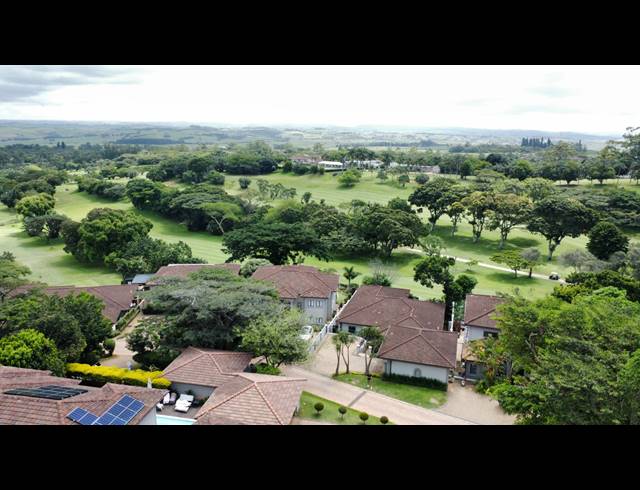 3 BEDROOM HOUSE FOR SALE IN UMHLALI GOLF ESTATE
